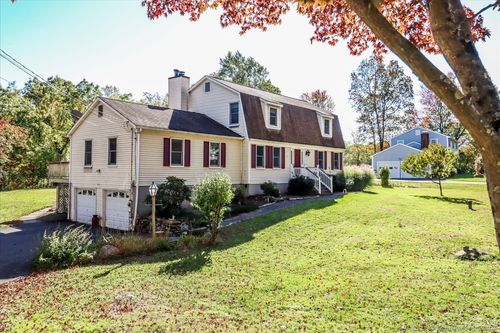 54 Jeremiah Rd, Sandy Hook, CT, 06482-1407 | Card Image