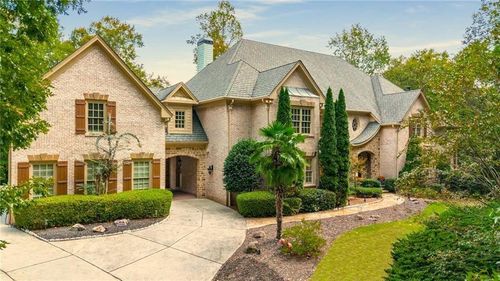 5505 Long Island Dr Nw, Sandy Springs, GA, 30327-4839 | Card Image