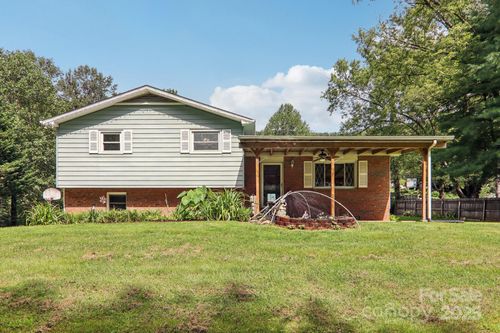 264 Cashdon Dr, Mills River, NC, 28759-7666 | Card Image