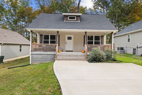 103C Oak Park Dr, Dickson, TN, 37055 | Card Image