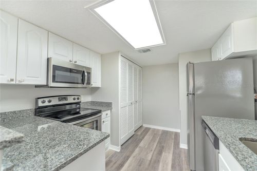 519 Washington Palm Loop, Davenport, FL, 33897-1644 | Card Image