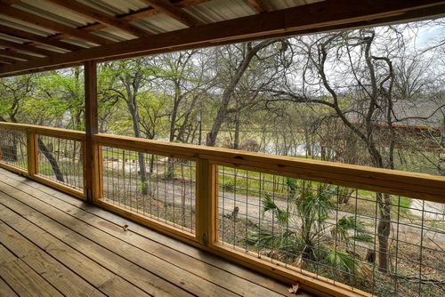 243 Riverwood Dr, Bastrop, TX, 78602-7650 | Card Image