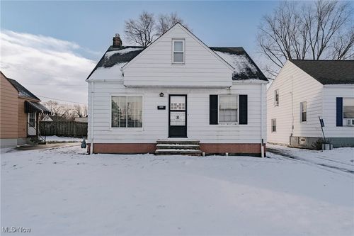 6903 Luelda Ave, Parma, OH, 44129-1412 | Card Image