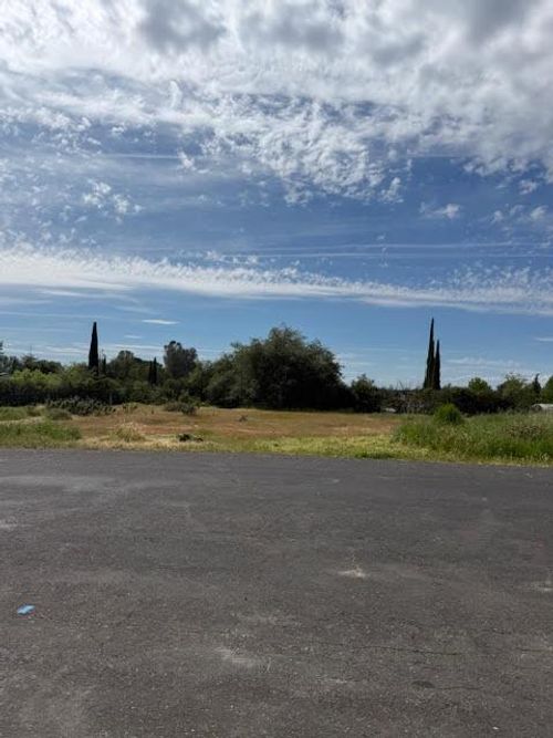 2694 La Crescenta Dr, Cameron Park, CA, 95682-7994 | Card Image