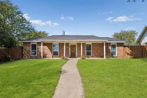 7319 Blackwillow Ln, Dallas, TX, 75249-1431 | Card Image