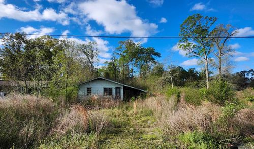 7668 Magnolia Beach Rd, Denham Springs, LA, 70726-1280 | Card Image