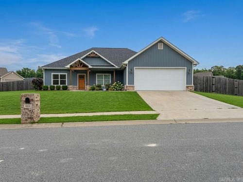 8874 Wingate Dr, Benton, AR, 72019-7611 | Card Image