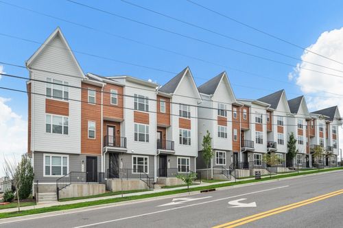 2202 Old Matthews Rd, Nashville, TN, 37207-4374 | Card Image
