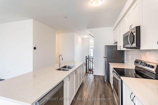 48 Forestwalk St, House attached with 3 bedrooms, 3 bathrooms and 2 parking in Kitchener ON | Image 9