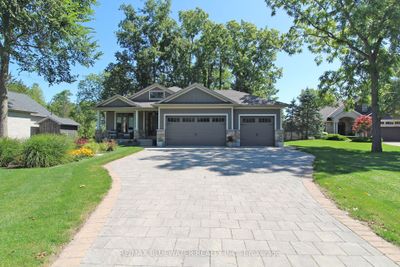 10138 Merrywood Dr, House other with 2 bedrooms, 3 bathrooms and 8 parking in Grand Bend ON | Image 1