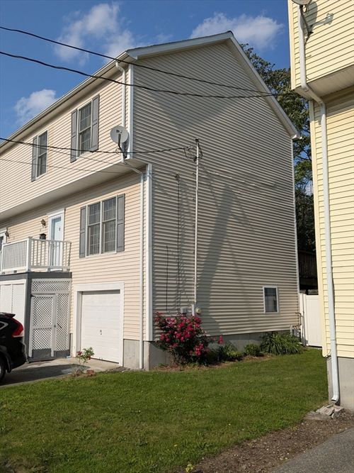 14-14 Robey St, Boston, MA, 02119-3051 | Card Image