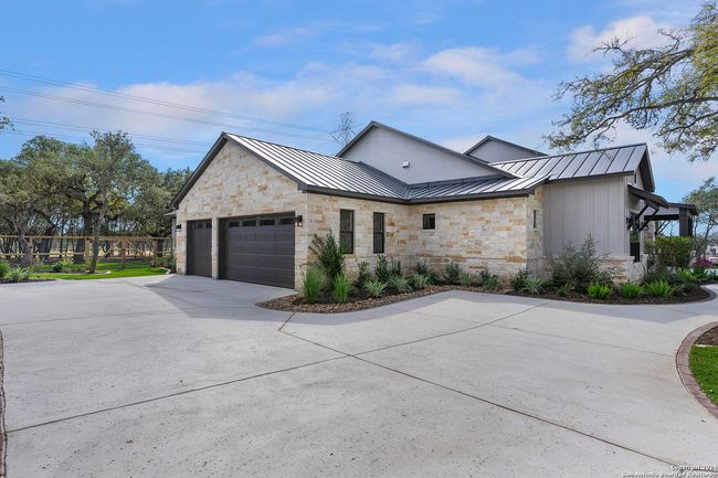 8170 Blue Oak, House other with 4 bedrooms, 5 bathrooms and null parking in Garden Ridge TX | Image 13