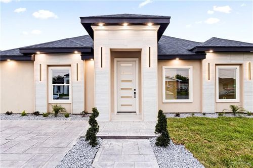 6801 S Azul Ln, Pharr, TX, 78577-8884 | Card Image