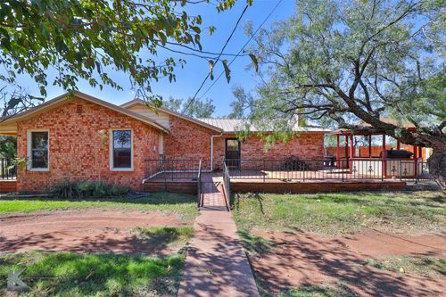 8456 Spinks Rd, Abilene, TX, 79603-7602 | Card Image