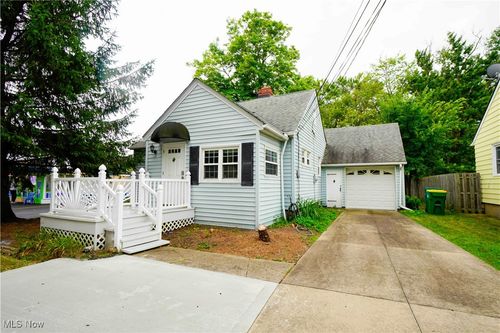 26046 Broadway Ave, Bedford, OH, 44146-6511 | Card Image