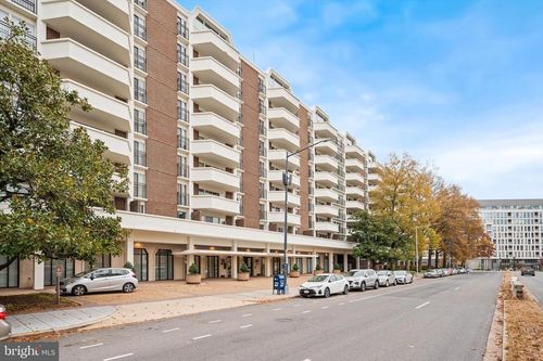 apt-113-700 7th St Sw, WASHINGTON, DC, 20024-2461 | Card Image