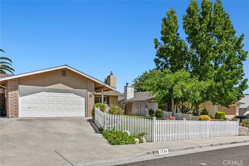 1734 Hogan Pl, Paso Robles, CA, 93446 | Card Image