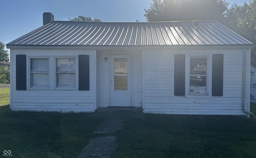 210 N Wayne St, Van Buren, IN, 46991-7023 | Card Image