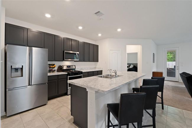 4007 Mossy Banks Ln, House other with 3 bedrooms, 2 bathrooms and 2 parking in Houston TX | Image 8