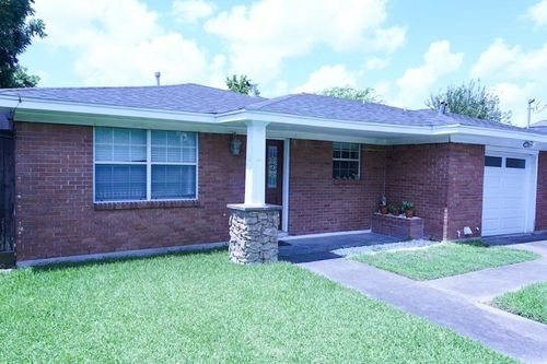 7818 Avenue F, Houston, TX, 77012-1331 | Card Image