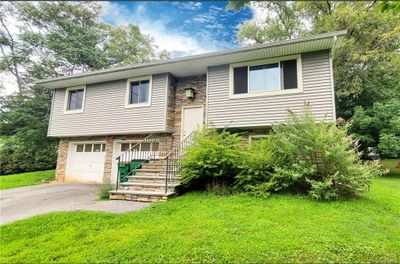 3 Drum Court, House other with 3 bedrooms, 2 bathrooms and null parking in Poughkeepsie NY | Image 1