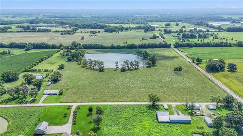 20911 S Staley Mound Rd, Pleasant Hill, MO, 64080-8223 | Card Image