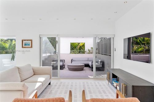 apt-314-828 3rd St, Miami Beach, FL, 33139-8751 | Card Image