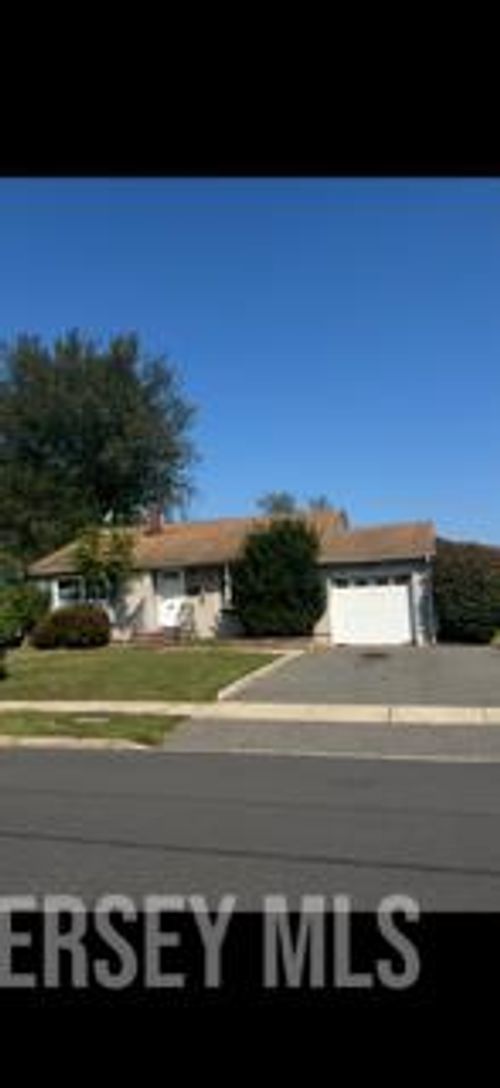 317 Ledden Ter, South Plainfield, NJ, 07080-2144 | Card Image