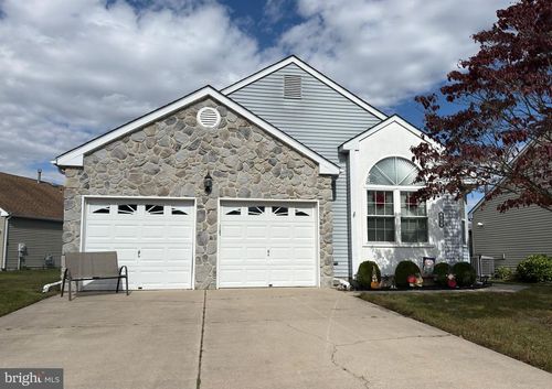 617 Saint Vincent Ct, WILLIAMSTOWN, NJ, 08094-3065 | Card Image