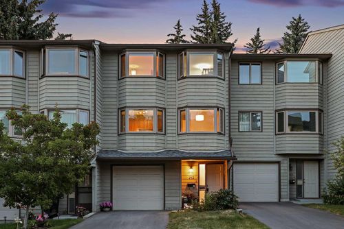 143 Glamis Terrace Sw, Calgary, AB, T3E6V3 | Card Image