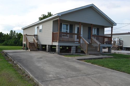 207 Joan Ann Drive, Cut Off, LA, 70345 | Card Image