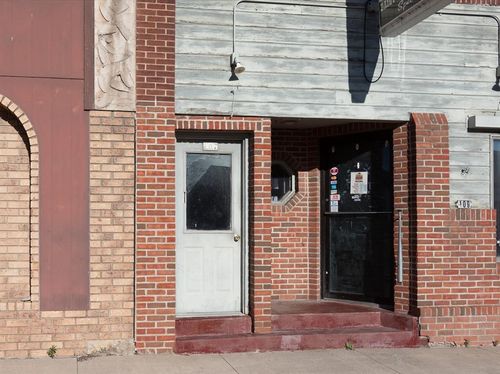 109 S Main St, Elmwood, WI, 54740-8629 | Card Image
