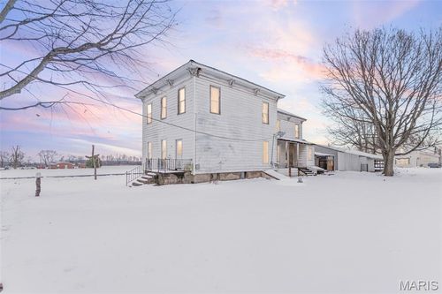 102 4th St, Carrollton, IL, 62016-1114 | Card Image