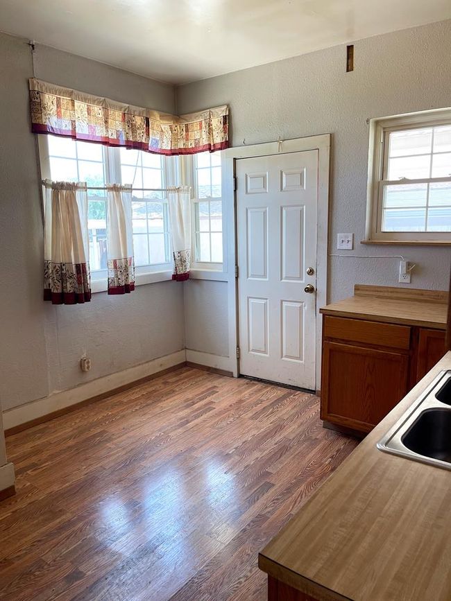 501 E 15 Th St, House other with 2 bedrooms, 1 bathrooms and 2 parking in Big Spring TX | Image 17