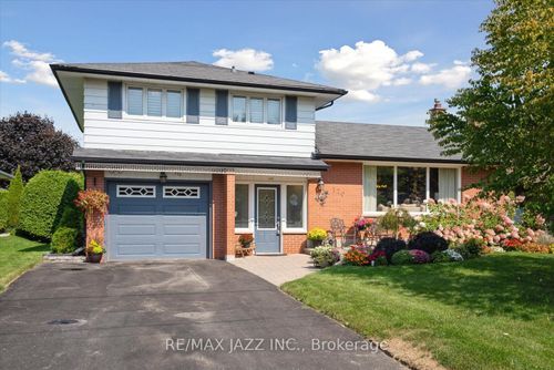 170 Hillsdale Ave, Oshawa, ON, L1G2P7 | Card Image