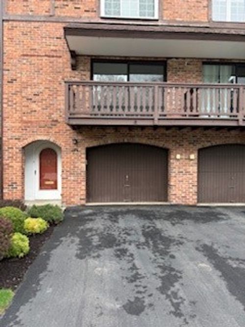 105 Thornberry Dr, Mcknight, PA, 15237-3347 | Card Image