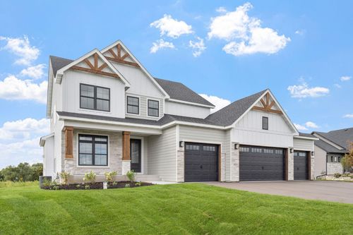 15384 Xylite St Ne, Ham Lake, MN, 55304-6384 | Card Image