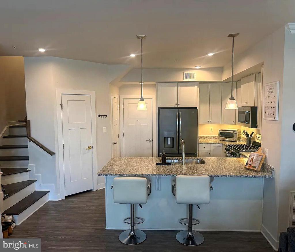 Residential Lease in IJAMSVILLE 4