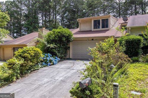 1523 Dillard Rd, Stone Mountain, GA, 30088-3460 | Card Image