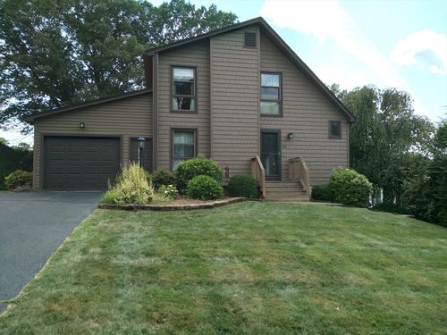 59 Susan Dr, Westfield, MA, 01085-1443 | Card Image