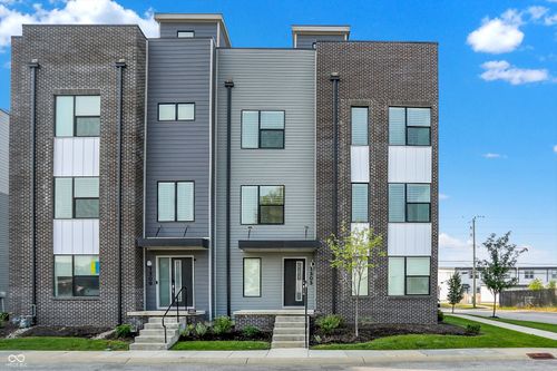 1303 Deloss St, Indianapolis, IN, 46203-1160 | Card Image