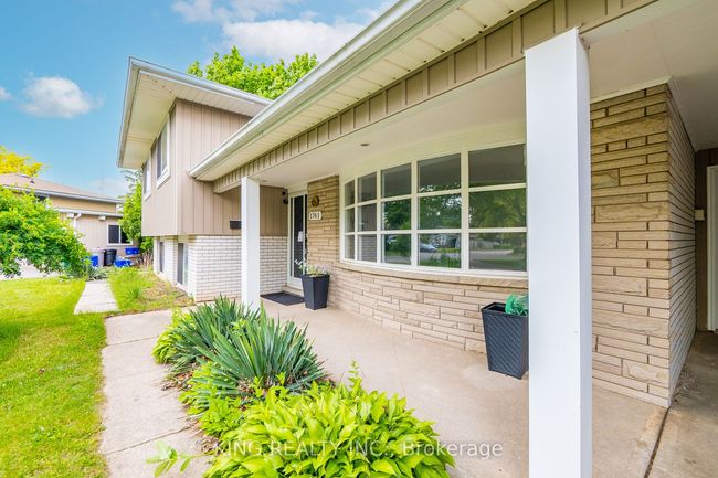 1761 Daleview Cres, House other with 4 bedrooms, 2 bathrooms and 8 parking in Cambridge ON | Image 41