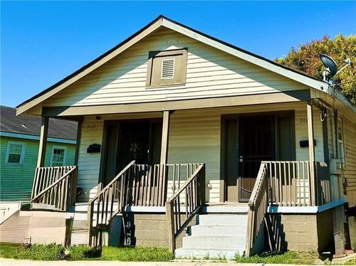 3120 Broadway St, New Orleans, LA, 70125-2606 | Card Image