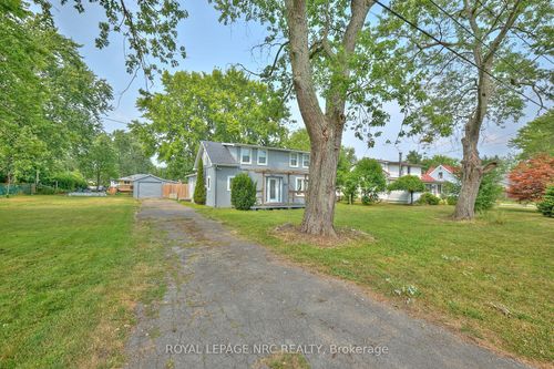 3252 Young Ave, Ridgeway, ON, L0S1N0 | Card Image