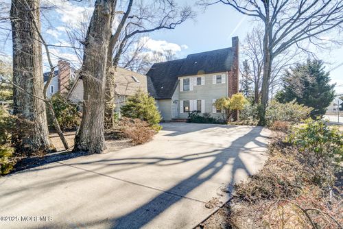 22 Cedar Dr, Bay Head, NJ, 08742-4651 | Card Image