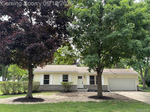 23658 Valley Starr, Novi, MI, 48375-3647 | Card Image