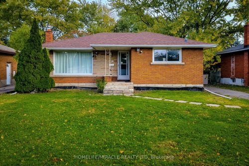 28 Glengarry Rd, Saint Catharines, ON, L2T2V2 | Card Image