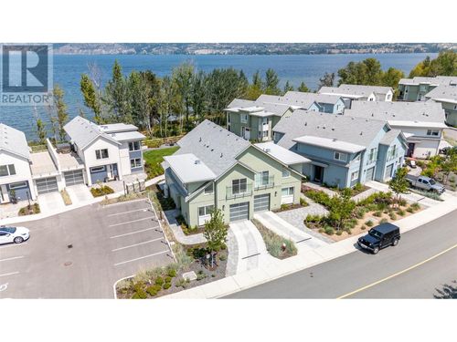 3170 Landry Cres, Summerland, BC, V0H1Z9 | Card Image