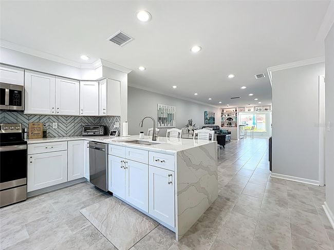 APT-27A - 19029 Us Highway 19 N, House other with 2 bedrooms, 2 bathrooms and null parking in CLEARWATER FL | Image 10