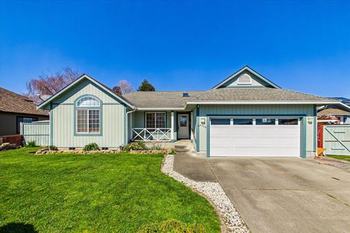 2306 Shamrock Dr, Fortuna, CA, 95540-4800 | Card Image